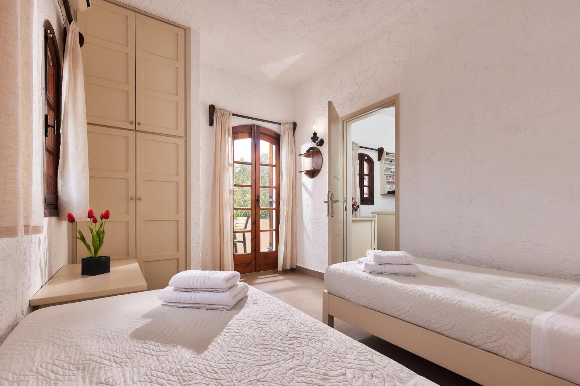 Mila Malia Studios Hotel Eksteriør bilde
